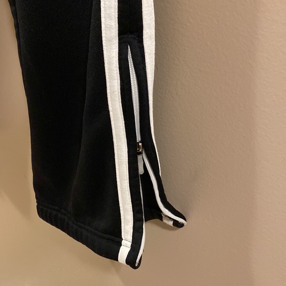 (3 for $25)
Men’s Sweat Pants Jogging Pants - Picture 3 of 5